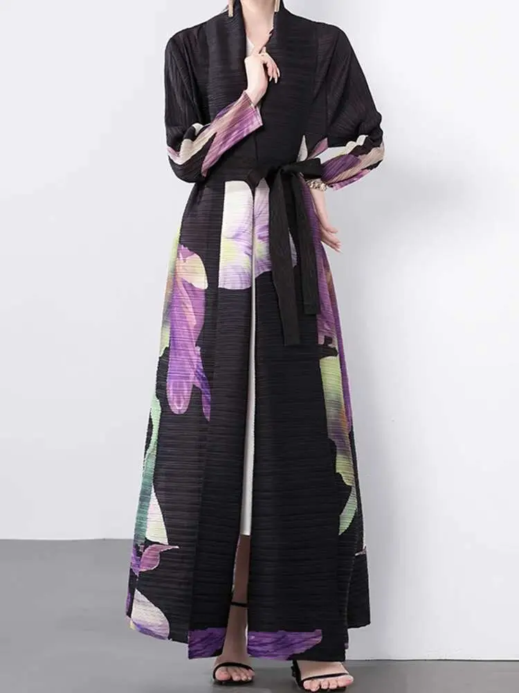 LANMREM Long Pleated Thin Windbreaker For Women Flower Printing Black Color Female Belt Trench Coat 2025 Spring New 2DA8112