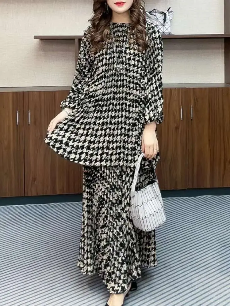 LANMREM Retro Style Women's Pleated Print Sets Round Neck Loose Lace-up Tops High Waist Skirt Two-piece Set Tide 2025 New 2DE613