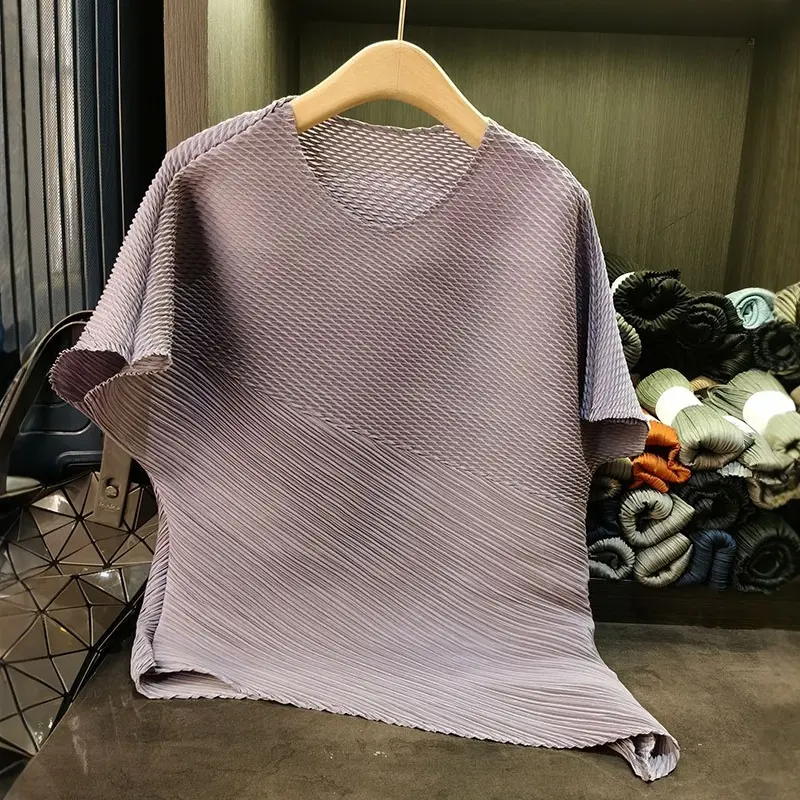 LANMREM Design Niche Unique Pleated Short Sleeved T-shirt For Women Loose Round Collar Irregular Spliced Pullover Tops 2DB3310