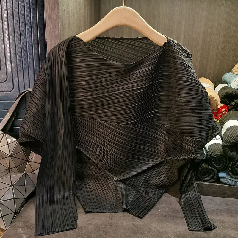 LANMREM Niche Chic Pleated Top Irregular Solid Color Long Sleeve T-shirt For Women 2025 New Elastic Loose Pullover Tee 2DB3610