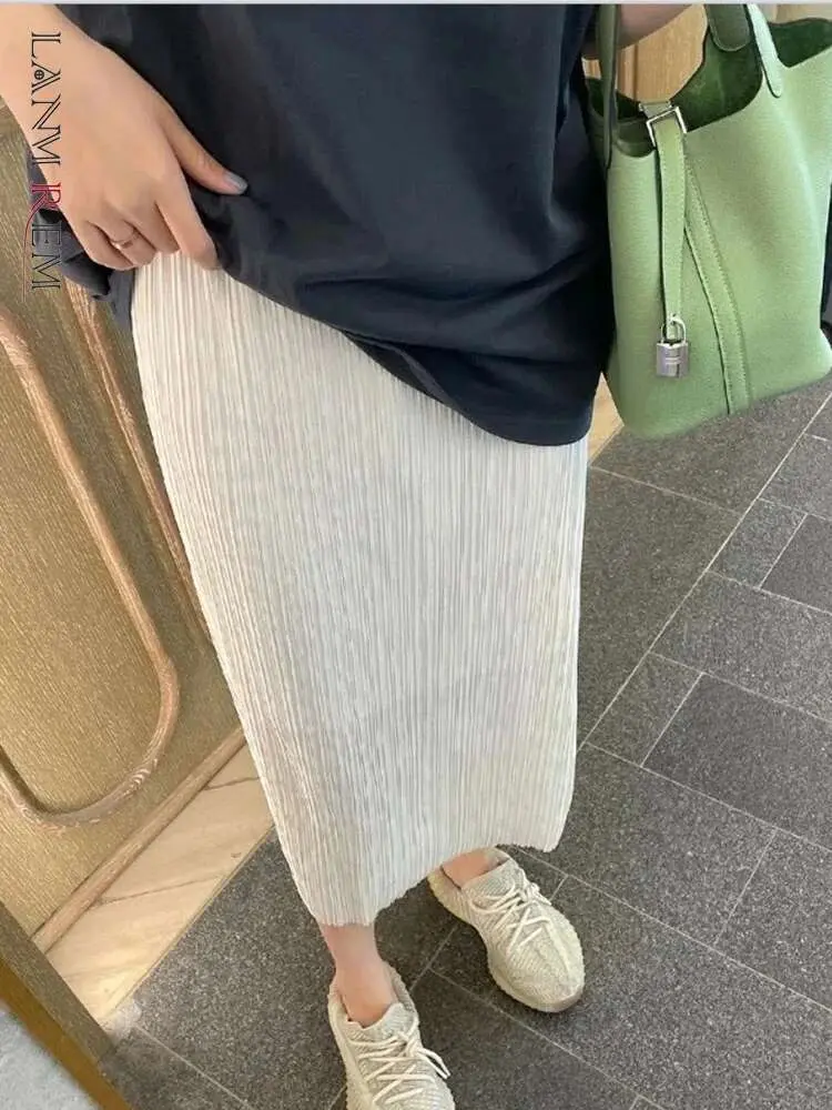 324