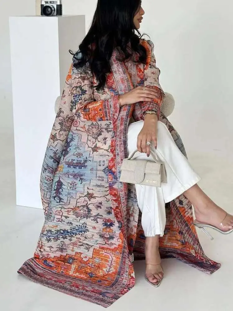 LANMREM Muslim Robe Pleated Trench Coat Women Fashion Tide 2025 Spring New Print Lapel Long Sleeve Ethnic Style Cardigan 2DE757