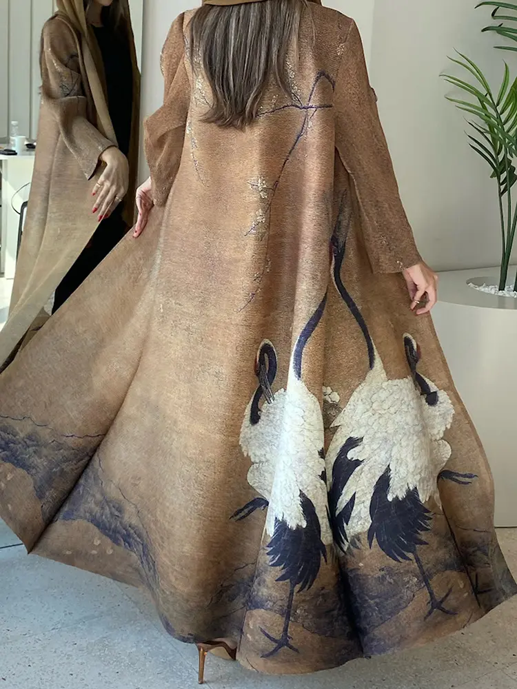 LANMREM Pleated Brown Robe Folded Fashion Versatile Lightweight Windbreaker Loose Casual Long Coat Cloak Printed Female 2DB3518