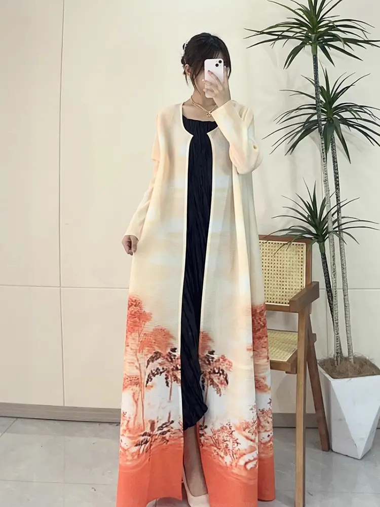 LANMREM Pleated Brown Robe Folded Fashion Versatile Lightweight Windbreaker Loose Casual Long Coat Cloak Printed Female 2DB3518