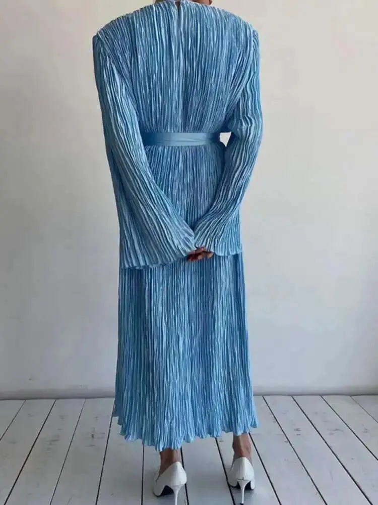 LANMREM Long Sleeve Belt Pleated Dress Women Temperament Round Neck Solid Color Female Evening Clothing 2025 Spring New 2DB2159