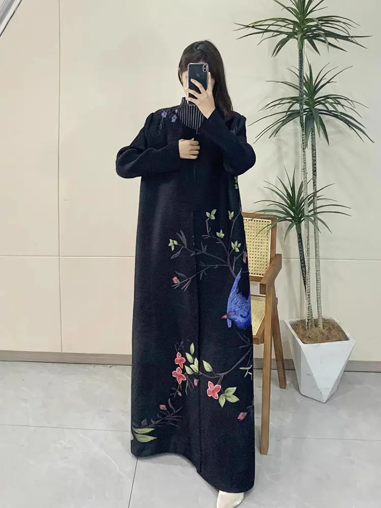 LANMREM Pleated Brown Robe Folded Fashion Versatile Lightweight Windbreaker Loose Casual Long Coat Cloak Printed Female 2DB3518