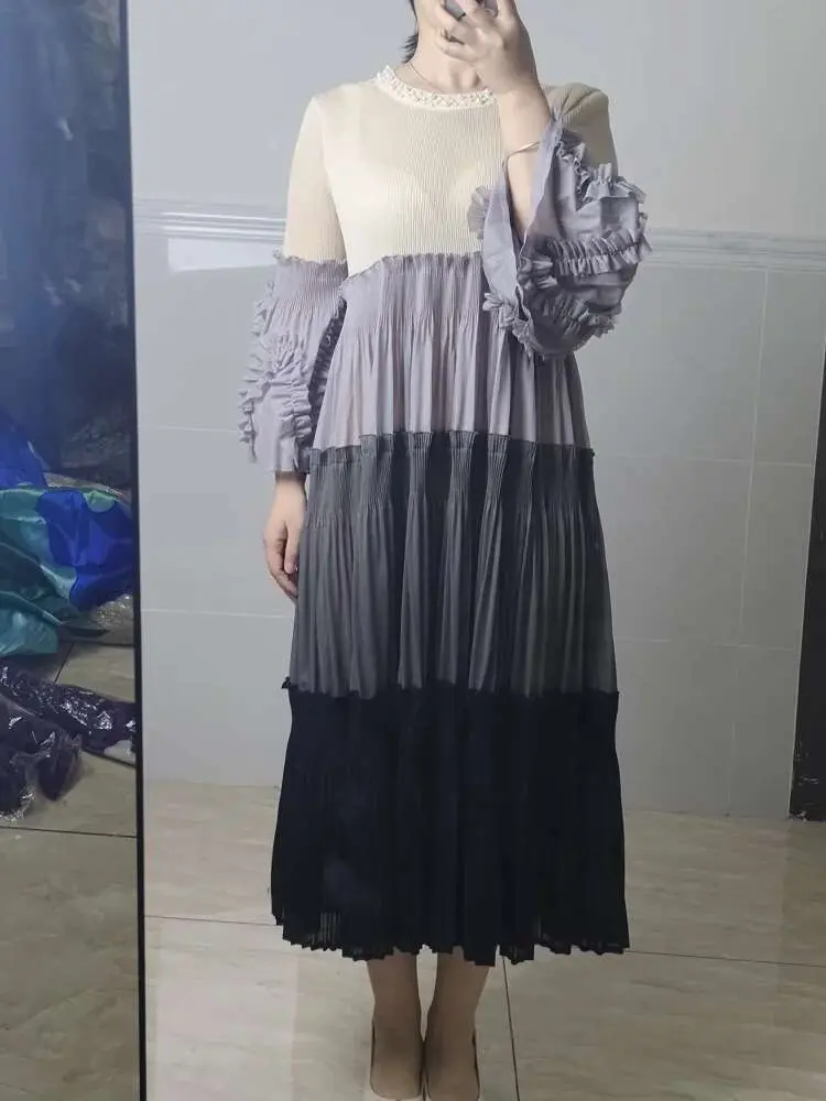 LANMREM Pleated Ruffle Dress For Women Round Neck Flare Sleeves Color Block Fashion Dresses Ladies Party Clothing New 2DB2320