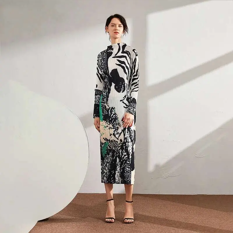 LANMREM 2025 New Spring Stand Collar Print Color Block Long Pleated Dress Women Vintage Slim Was Thin Elegant Dresses PD789