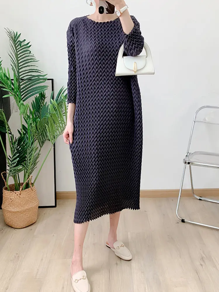 LANMREM Pleated Casual Dress For Women O-neck Long Sleeves Solid Color Loose Dresses Fashion 2024 Summer New Clothing 2Z1049