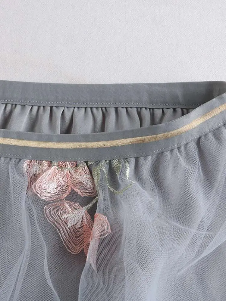 LANMREM Embroidered Flowers Double Gauze Skirts Women's Fashion 2025 Spring Summer High Waist Temperament Versatile Skirt 2DE552