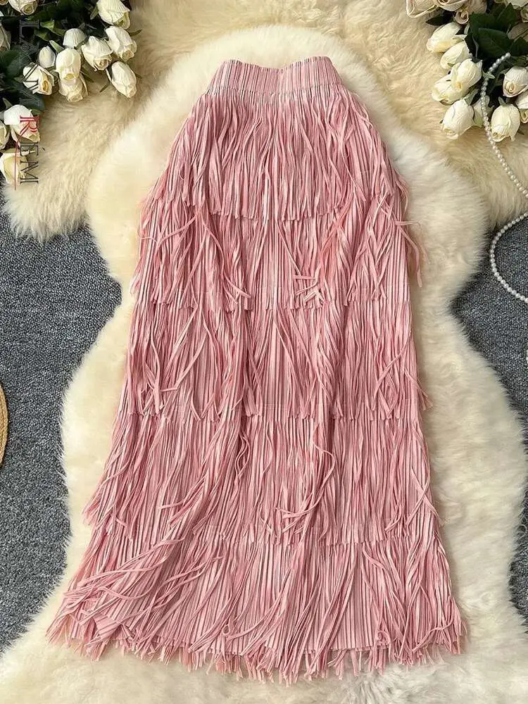 324