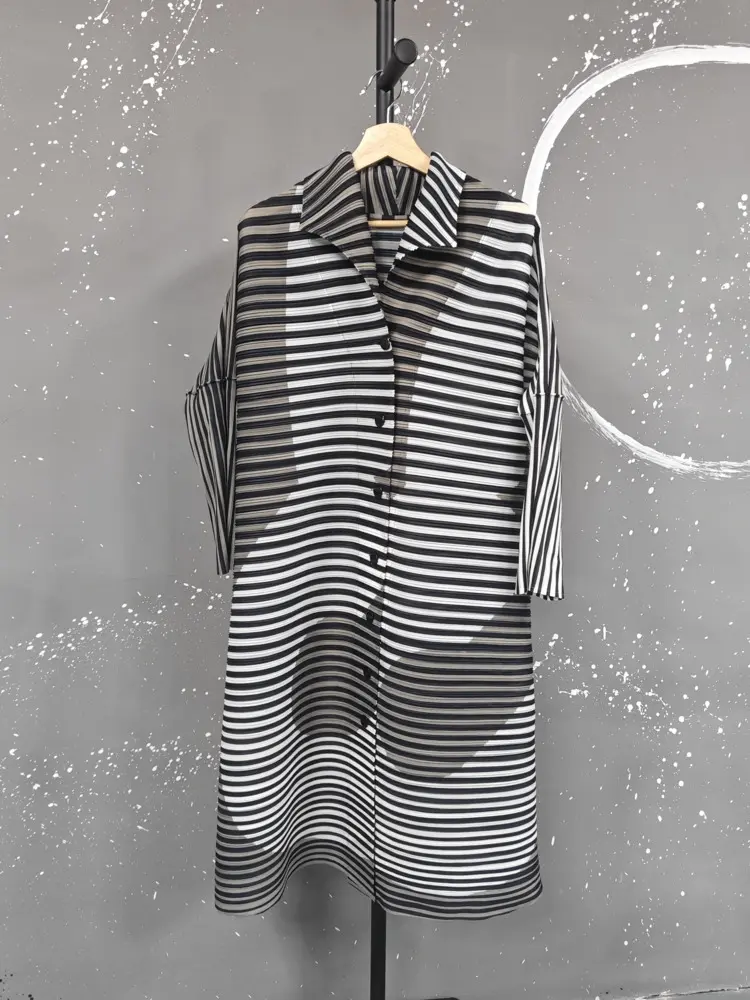 LANMREM Pleated Design Sense Fashion Striped Print Dress Women 2025 Spring New Temperament Cardigan Lapel Long Dresses 2DE377