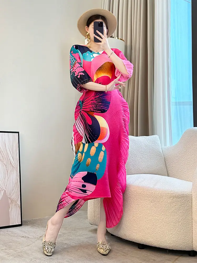 LANMREM Colorblock Printting Pleated Dress For Women Loose Casual Irregular Hem Round Collar Chic Fashion Dresses 2025 2DB2984