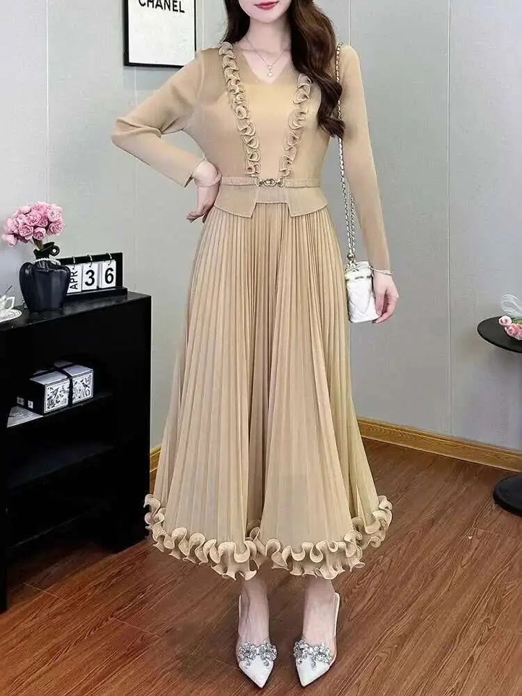 LANMREM Wooden Ear Edge Design Pleated Dress For Women V-neck Long Sleeve Elegant Temperament Dresses Spring 2025 New 2DE269