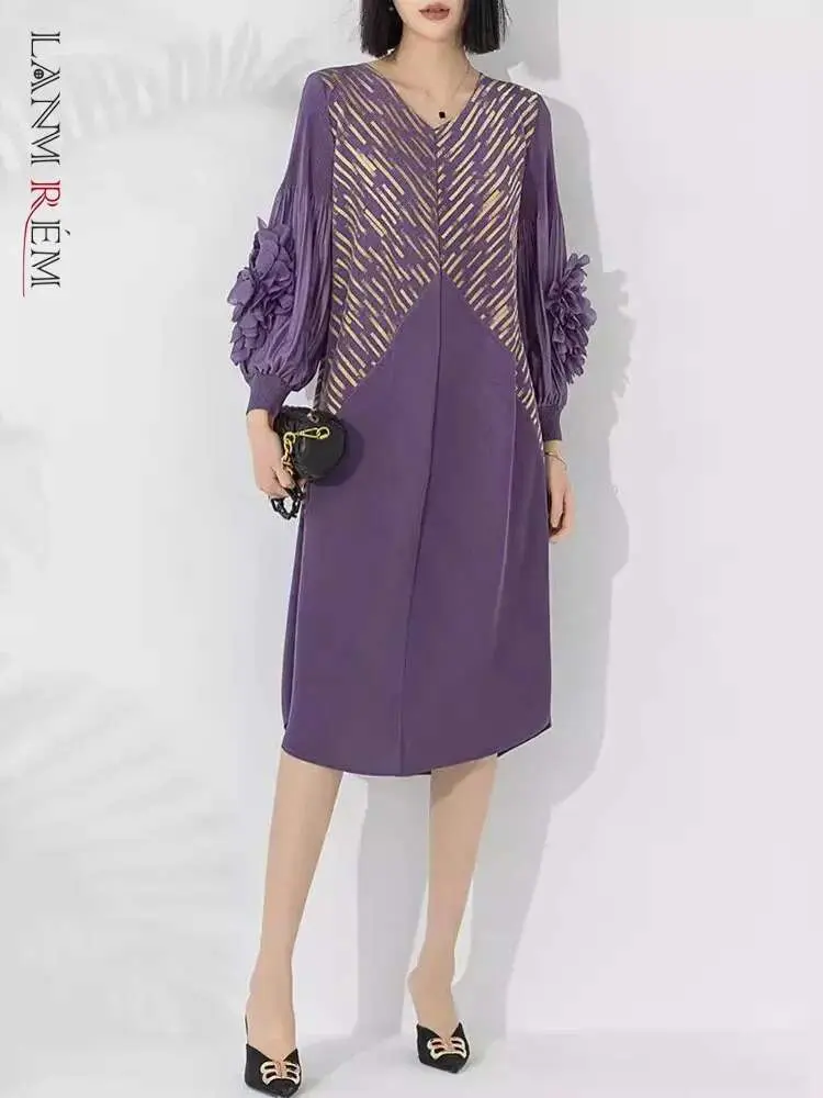 LANMREM Plated Flower Lantern Sleeves V Neck Color Stitching Female Loose Big Size Party Luxury Clothing 2025 New 2DA6691