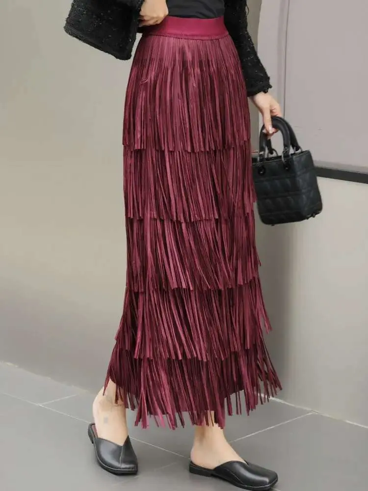 LANMREM Tassel Pleated Skirts For Women High Elastic Waist Solid Color Long Length Female Party Clothing 2025 Spring New 2DB1978