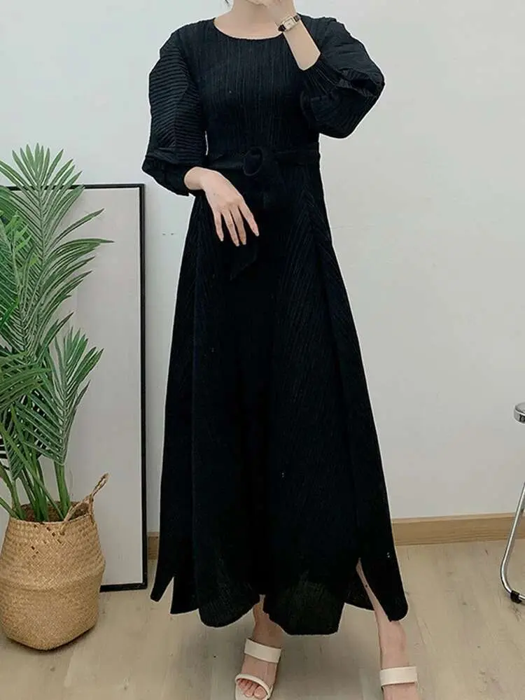 LANMREM Elegant Pleated Irregular Dress Women Round Neck Belt Lantern Sleeves Solid Color Dresses Fashion 2023 Autumn 2AA2709