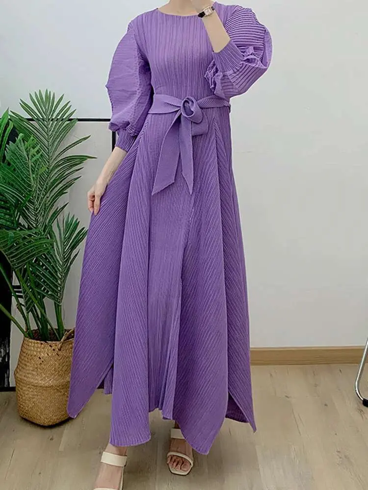 LANMREM Elegant Pleated Irregular Dress Women Round Neck Belt Lantern Sleeves Solid Color Dresses Fashion 2023 Autumn 2AA2709