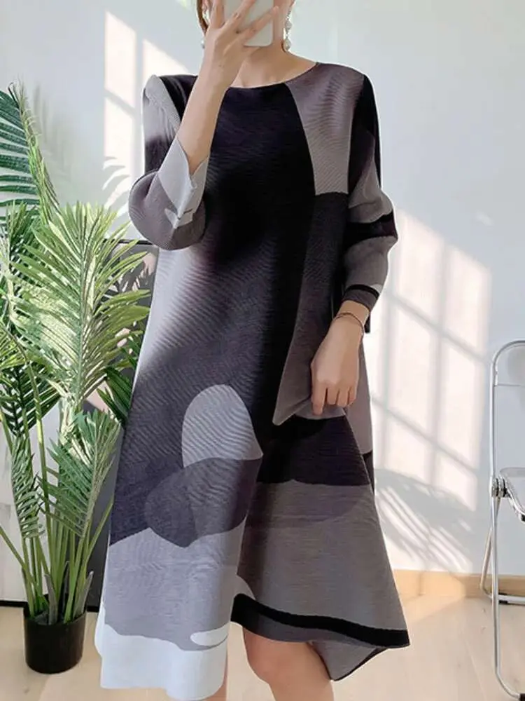 LANMREM Irregular Printing Pleated Dress Women's Round Neck Loose Contrast Color Dresses Female 2025 Spring Summer Tide 2R1504