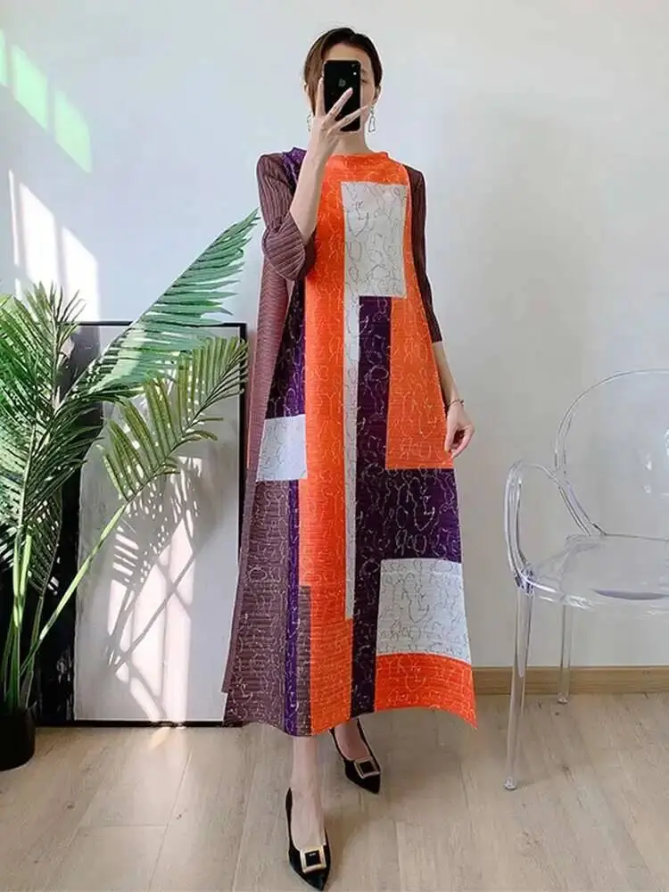 LANMREM Pleated Long Dress For Women Turtleneck Large Hem Loose Color Block Printing Dresses Female Fashion 2025 New 2M387