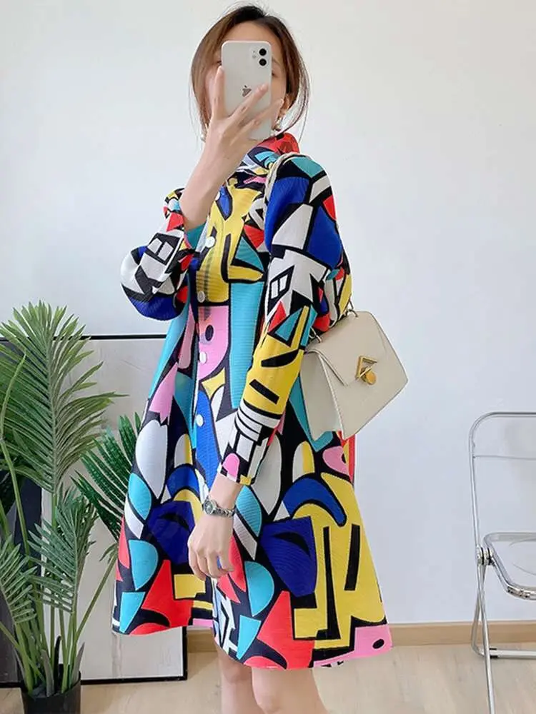 LANMREM Graffiti Pleated Dress For Women Contrast Color Lapel Single Breasted Long Sleeves Dresses Female 2023 Summer New 2R1194