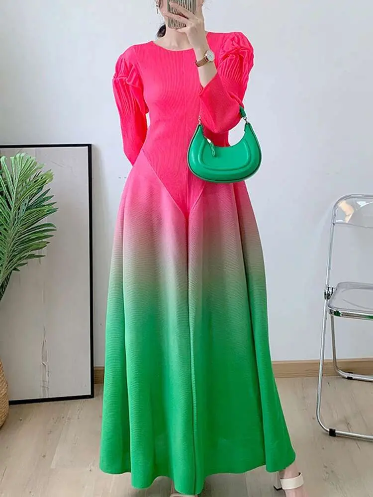LANMREM Maxi Gradient Pleated Dress For Women Round Neck Long Ruffles Sleeves High Waist A-line Dresses Elegant 2023 New 2AA1157