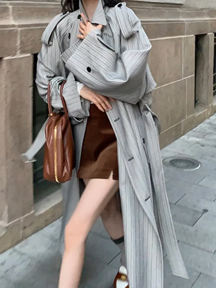 LANMREM Double Breasted Striped Trench Coat For Women Loose Belt Windbreaker Female Streetwear Clothing 2025 Autumn New 2DM1108