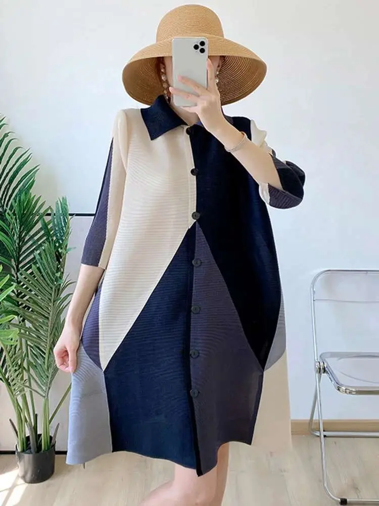LANMREM Turn Down Color Block Pleated Dress For Women Three Quarter Sleeves Single Breasted Loose Dresses Female Fashion 2R1982