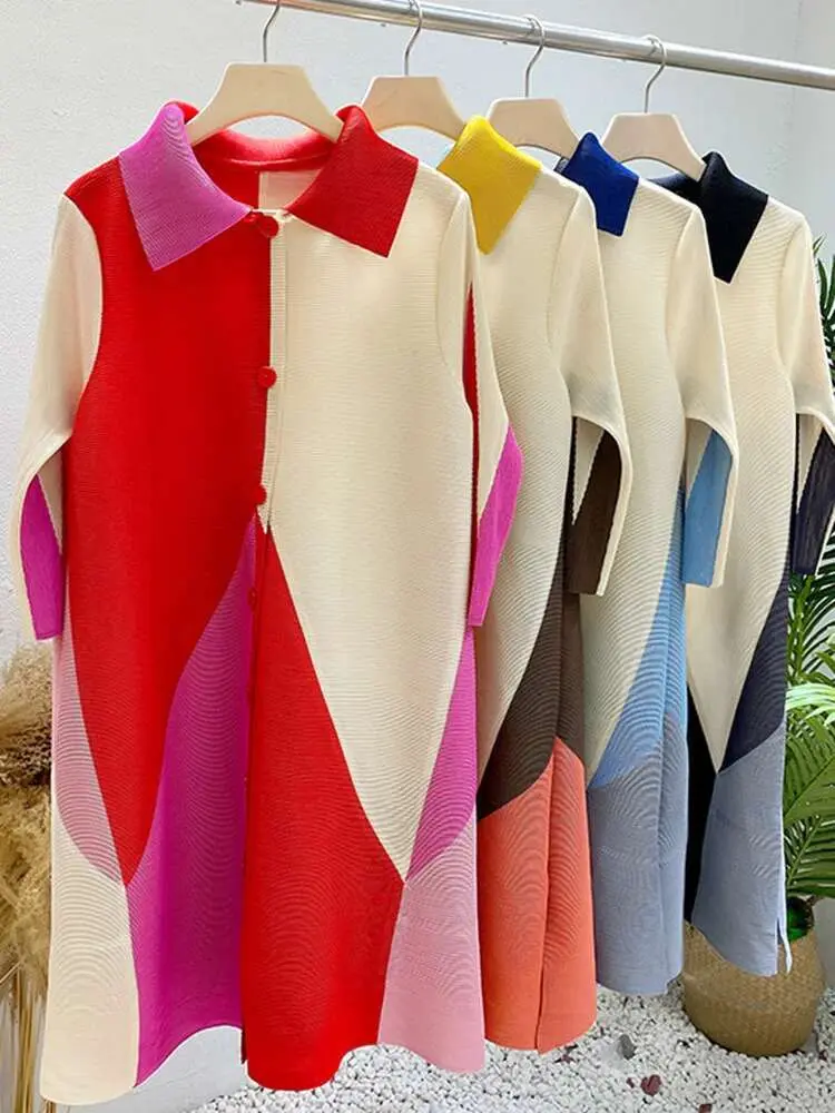 LANMREM Turn Down Color Block Pleated Dress For Women Three Quarter Sleeves Single Breasted Loose Dresses Female Fashion 2R1982