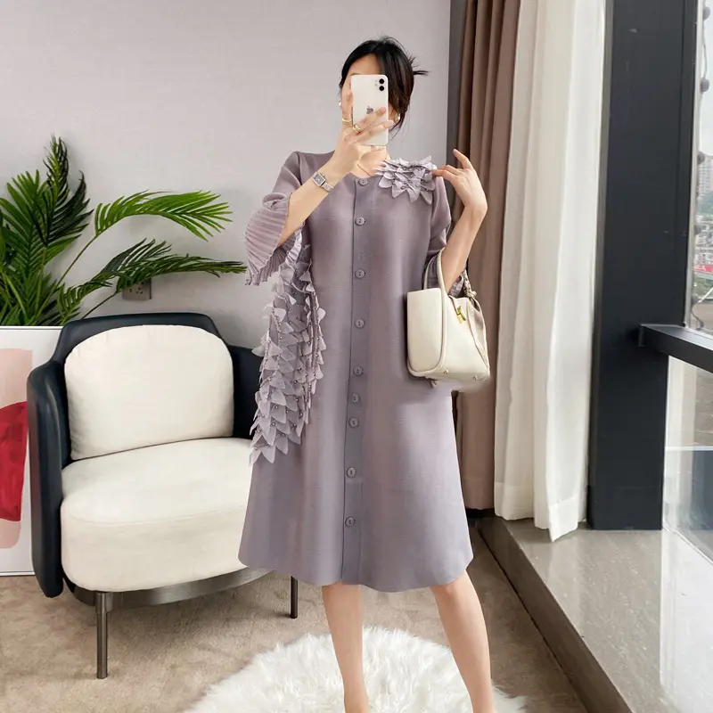 LANMREM Long Flare Sleeves Pleated Dress High End Flower Decoration Single Breasted Dresses Ladies Elegant Clothes 2DA1750