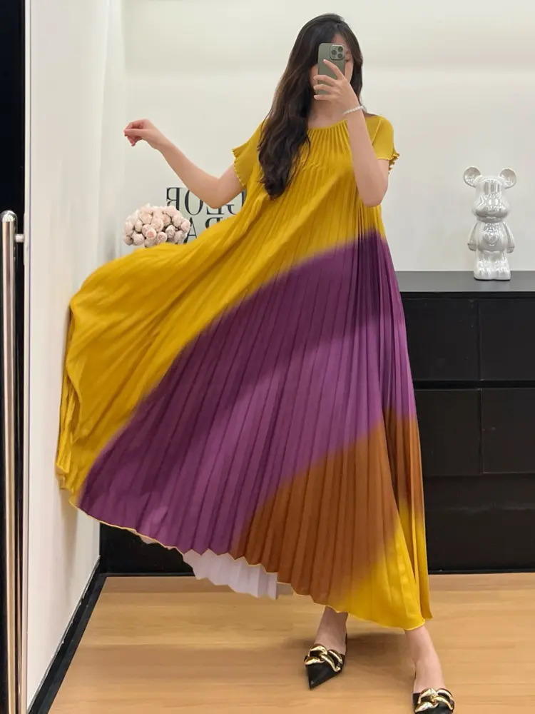 LANMREM Colorblock Spliced Pleated Women's Dress 2025 New High-End Design Elegant Temperament Short Sleeve Dresses Chic 2DB3574