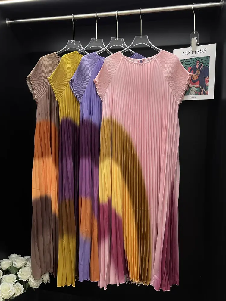 LANMREM Colorblock Spliced Pleated Women's Dress 2025 New High-End Design Elegant Temperament Short Sleeve Dresses Chic 2DB3574