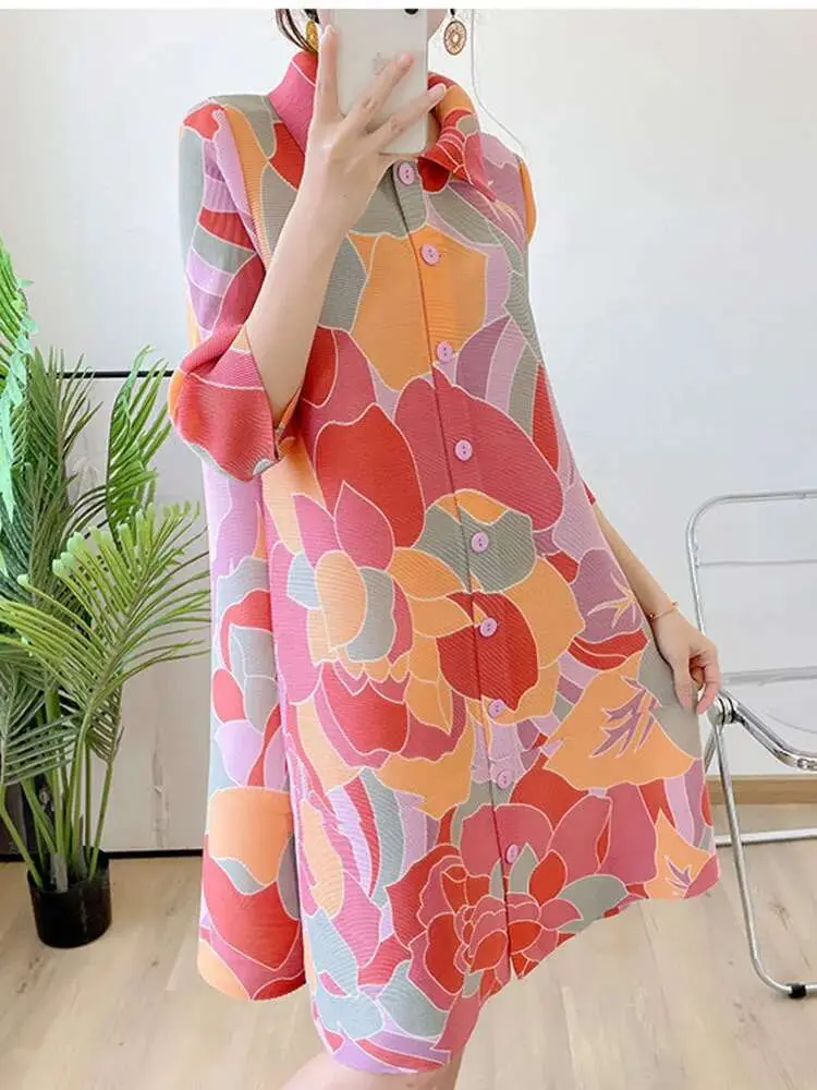 LANMREM Color Block Pleated Dress For Women Lapel Single Breasted Three Quarter Sleeves Loose Dresses Female 2025 Summer 2R2741