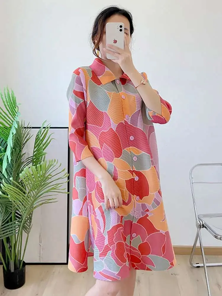 LANMREM Color Block Pleated Dress For Women Lapel Single Breasted Three Quarter Sleeves Loose Dresses Female 2025 Summer 2R2741