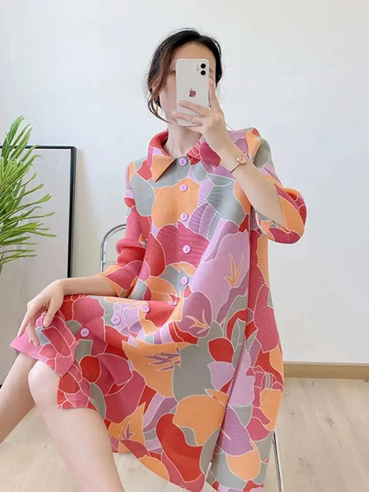 LANMREM Color Block Pleated Dress For Women Lapel Single Breasted Three Quarter Sleeves Loose Dresses Female 2025 Summer 2R2741