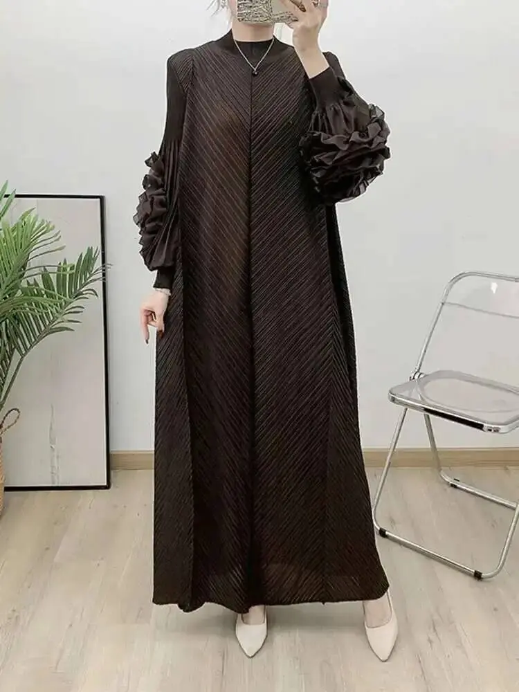 LANMREM Maxi Pleated Dress For Women Wine Red Long Ruffles Sleeves Solid Color Loose Elegant Clothing 2025 Spring New 2DB1827