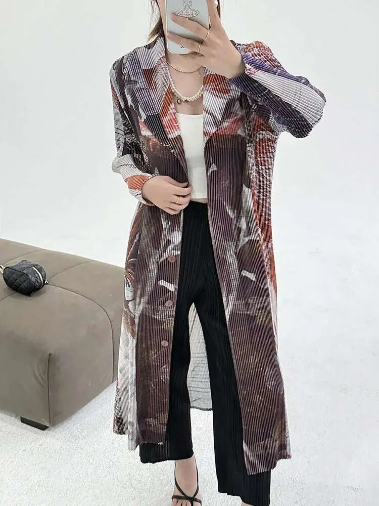 LANMREM Print Design Slim Pleated Trench Coat Women's Suit Lapel Single Breasted Long Coat Female Fashion 2025 Spring New 2DE368