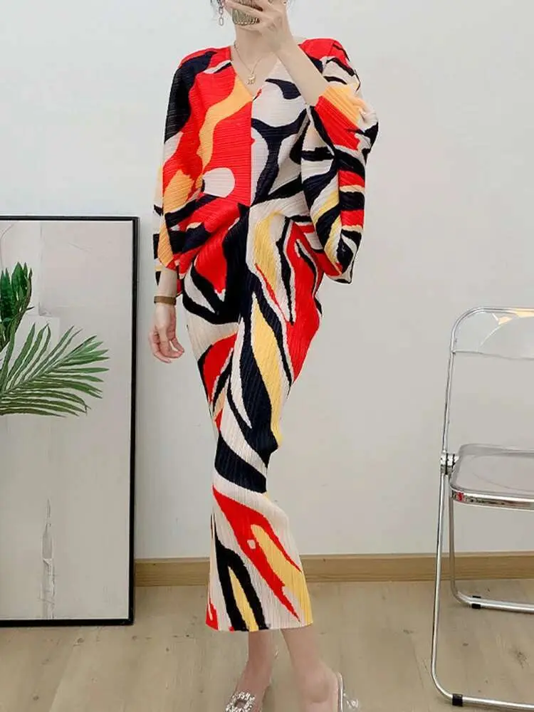 LANMREM Pleated Dress For Women Designer Printed V-neck Batwing Sleeves Slim Striped Dresses Female Clothing 2023 New 2YA2238