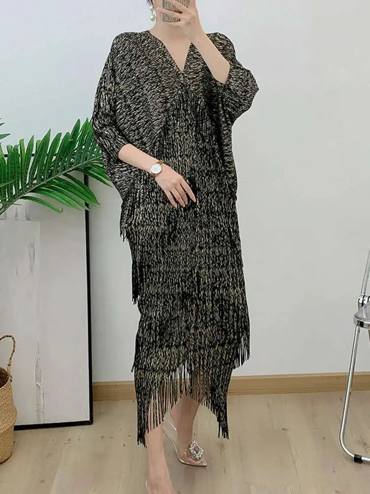 LANMREM Pleated Tassel Dress Women's V-Neck Batwing Sleeves Elegant Clothing Ladies Luxury 2023 Summer Autumn New 2DA1518