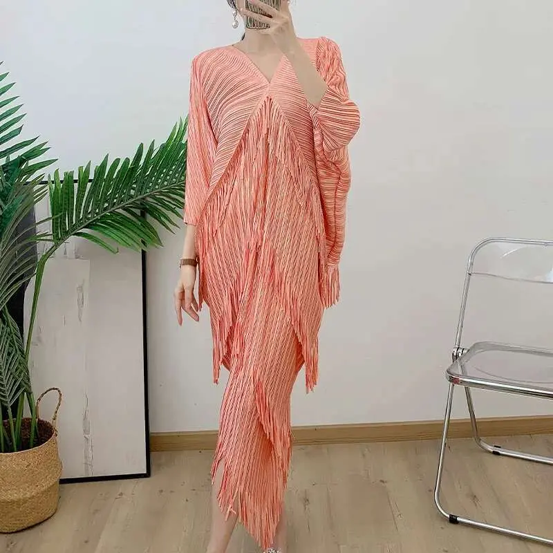 LANMREM Pleated Tassel Dress Women's V-Neck Batwing Sleeves Elegant Clothing Ladies Luxury 2023 Summer Autumn New 2DA1518