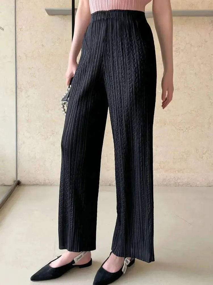 LANMREM Minimalist Fabric Pleated Pants Women Fashion Tide 2025 New Elastic Waist Solid Color Casual Versatile Trousers 2DE681