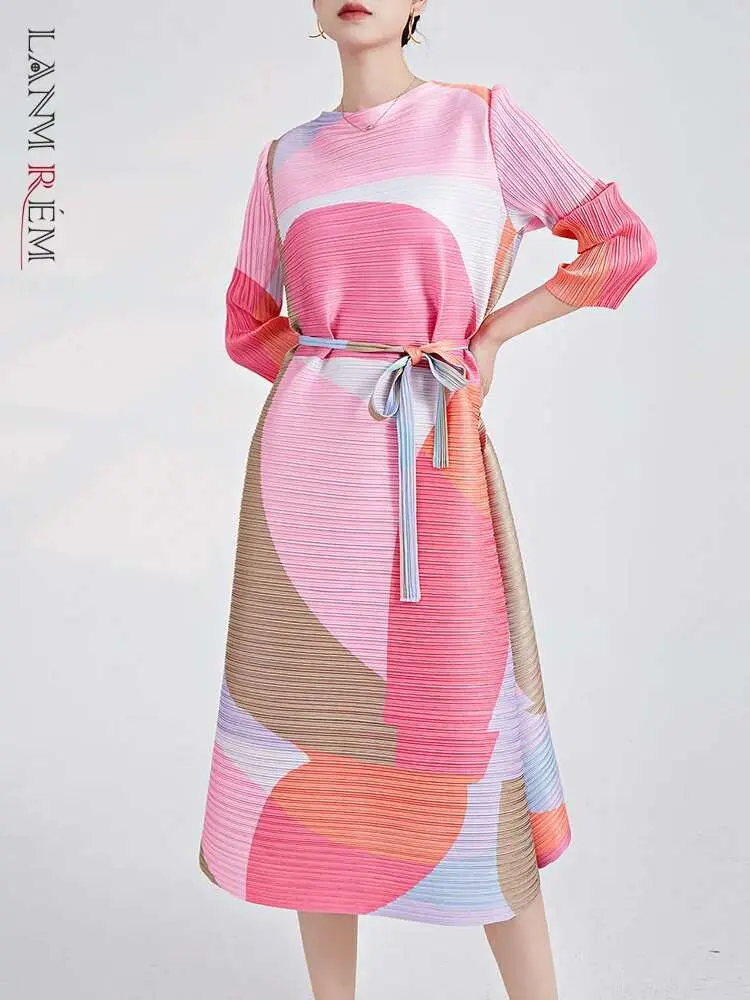 LANMREM Elegant Pleated Dress With Belt Women's Fashion Printed Long Sleeves Printed A-line Dresses Female Clothing 2023 2YA3027