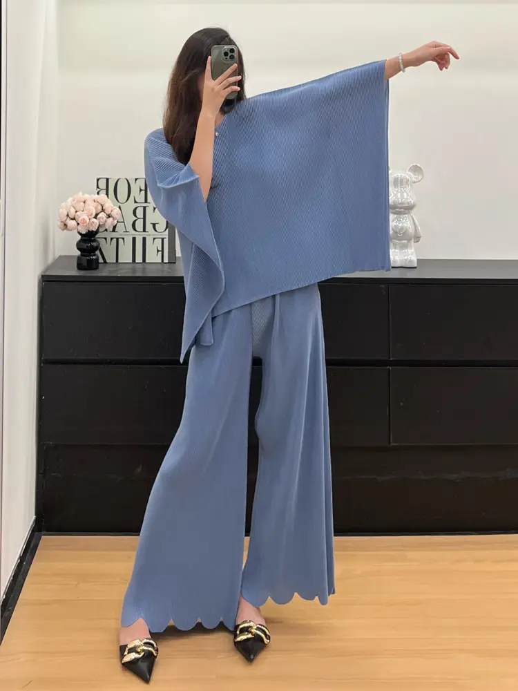 LANMREM Bawting Sleeve Design Loose Pleated Women's Two Pieces Set 2025 New Casual Pullover T-shirt And Wide Leg Elastic Pants
