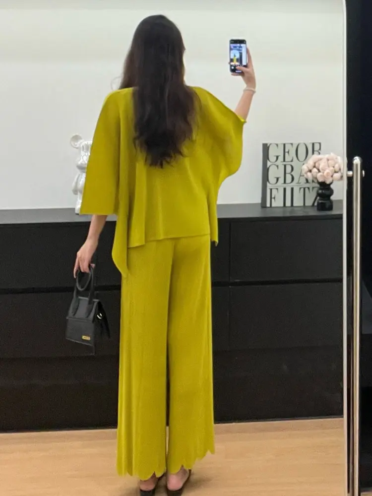 LANMREM Bawting Sleeve Design Loose Pleated Women's Two Pieces Set 2025 New Casual Pullover T-shirt And Wide Leg Elastic Pants