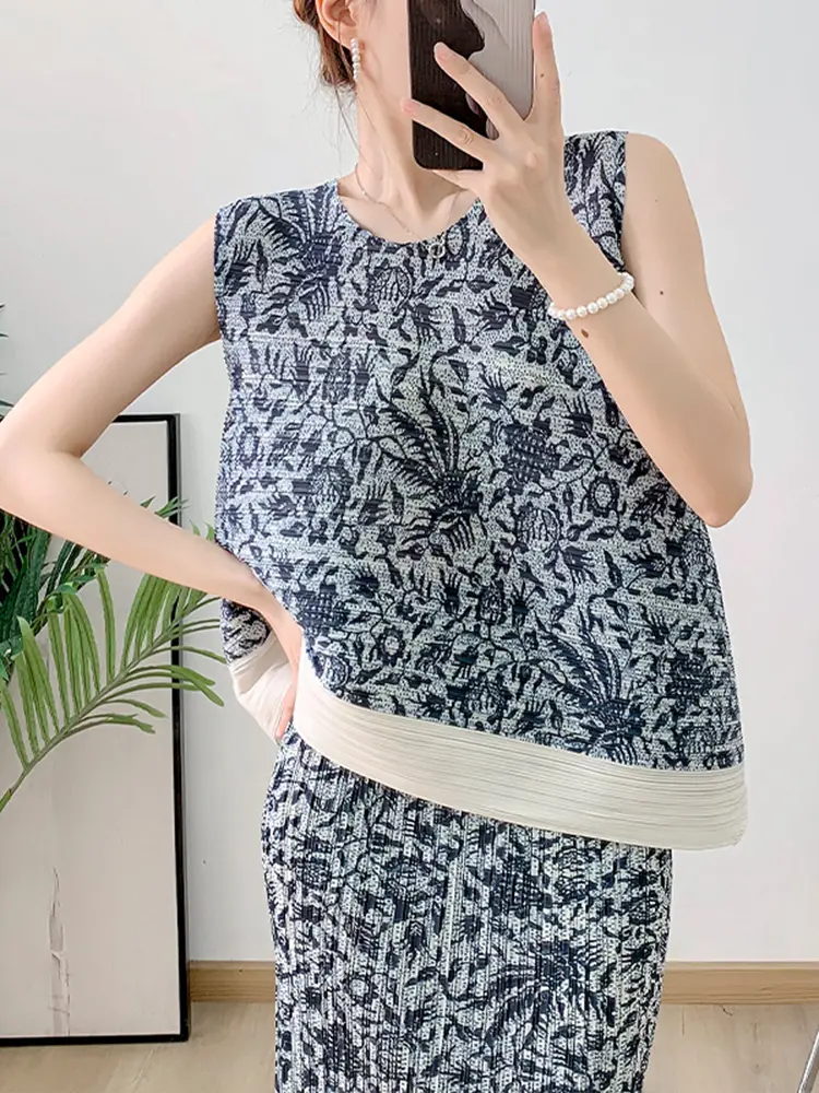 LANMREM Blue Printed Pleated Irregular Vest+straight Skirt Two-piece Set For Women 2024 Summer New Fashion Clothing 2DA6560