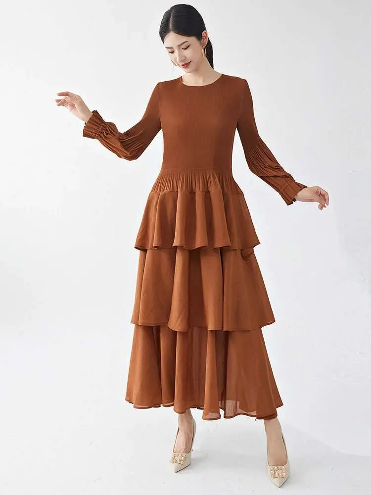 LANMREM Fashion Pleated Cake Dress Women's O-neck Long Sleeves Elastic Stretch Solid Color Dresses 2025 Spring New 2Z2393