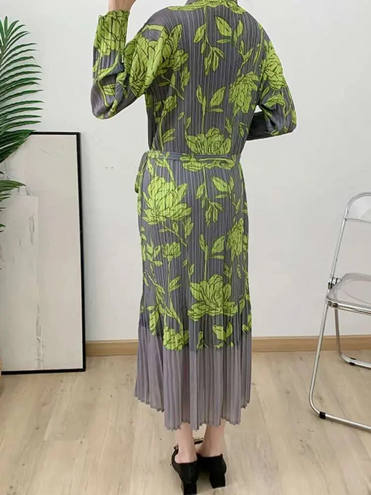 LANMREM Women's Pleated Print Dress Lapel Single Breasted Long Sleeve Lace-up Elegant Dresses Female Fashion 2025 Spring 2DE239