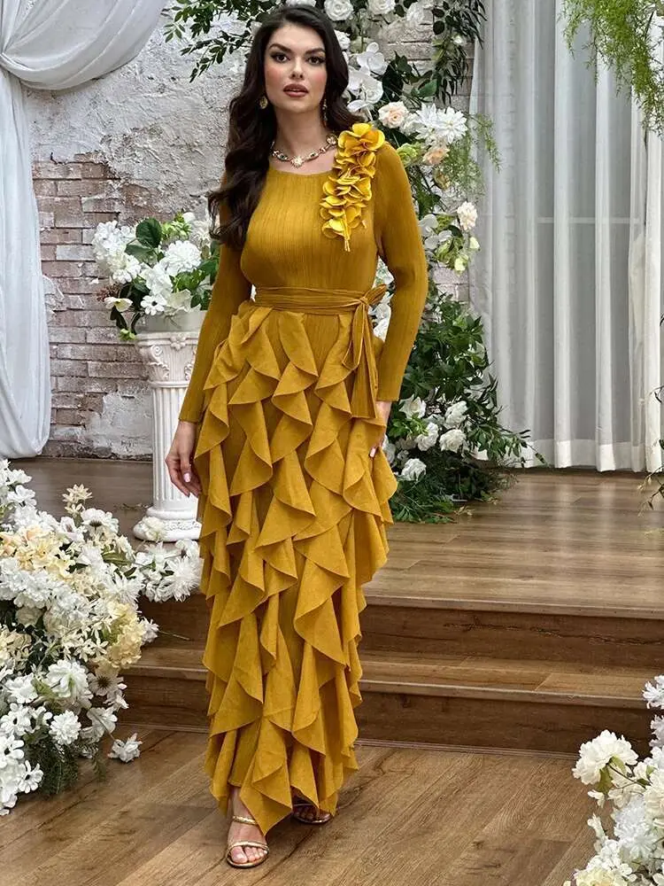 LANMREM High Quality Pleated Dress Women's Spring 2025 New O-neck Irregular Patchwork Ruffle Design Belted Long Dresses 2DB2466