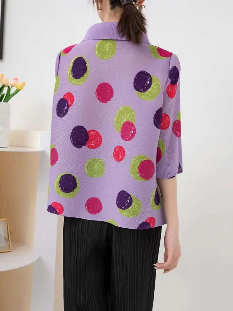 LANMREM Single Breasted Pleated Shirts For Women 2025 Summer Lapel Printing Dot Three Quarter Sleeves Female Elegant Top 2R2934