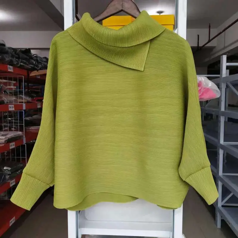 LANMREM 2025 Spring New Scarf Collar Batwing Sleeves Pullover Twice Pleated Thickness Loose Sweatshirt Top Female WJ74304